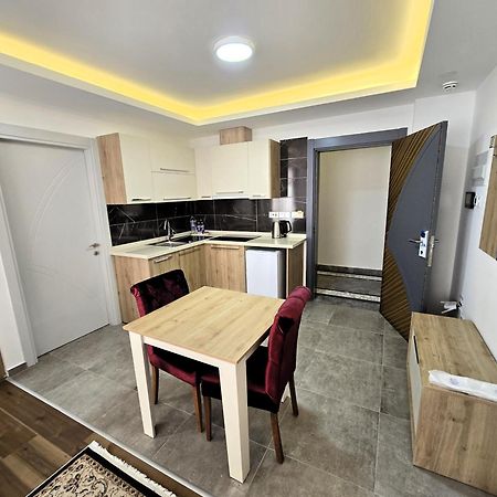 Nurel Shark Residence Kyrenia  Exteriör bild