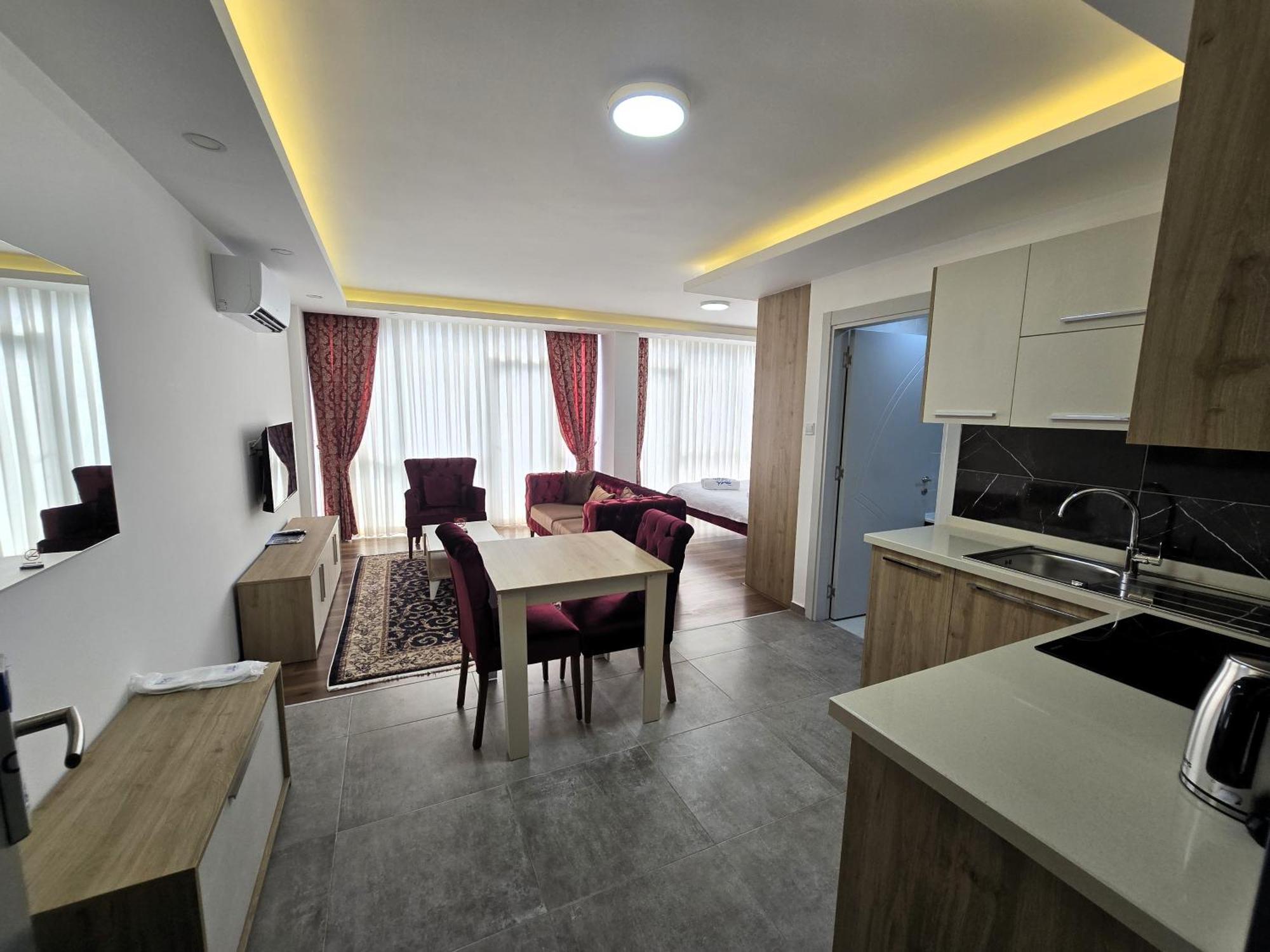 Nurel Shark Residence Kyrenia  Exteriör bild