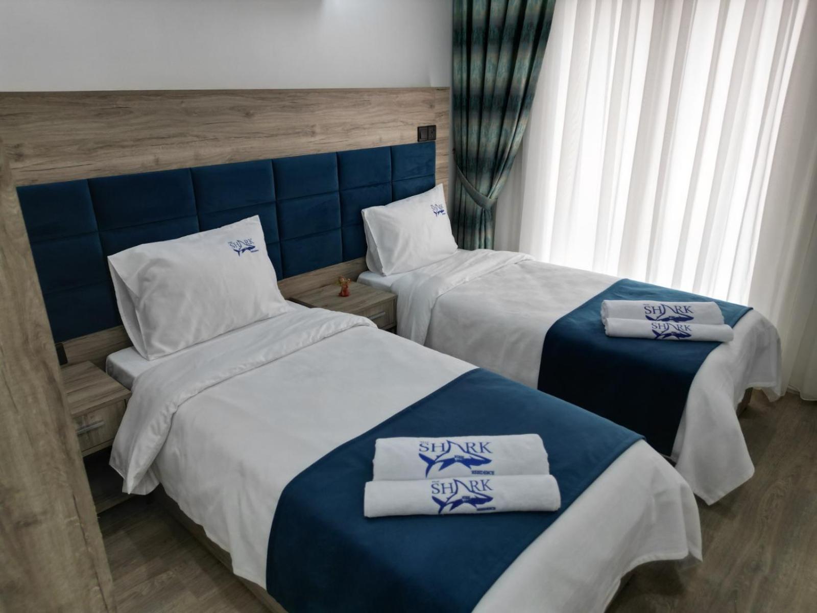 Nurel Shark Residence Kyrenia  Exteriör bild
